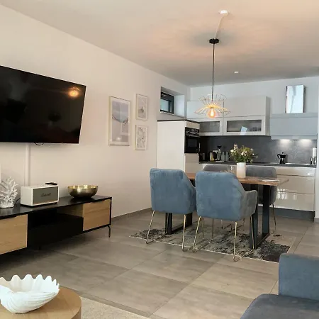 Möwenblick Rügen Mit Meerblick, Sauna Und Kamin * Alt Reddevitz